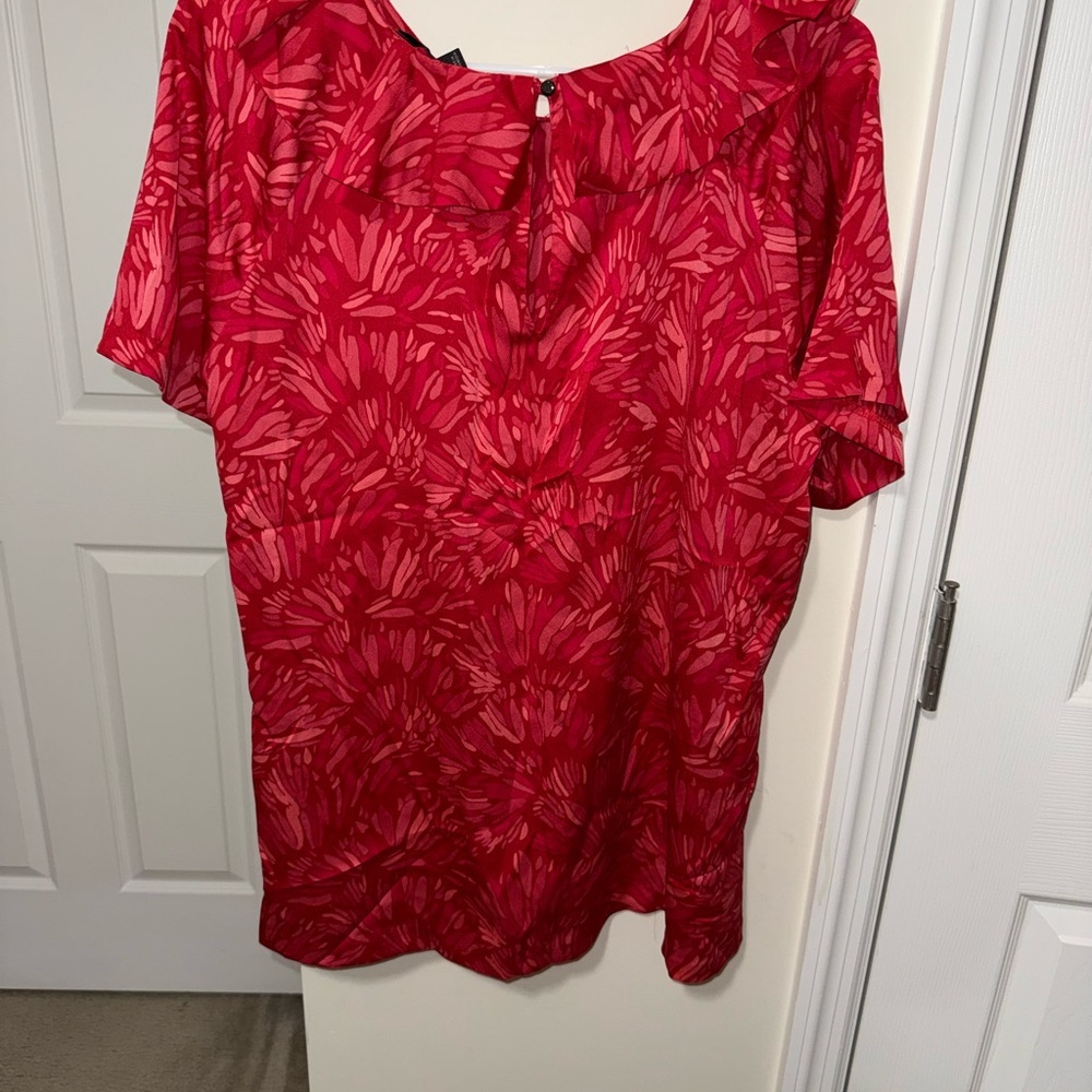 Banana Republic Red Patterned Blouse - Picture 3 of 5
